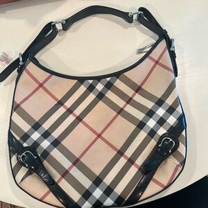 BURBERRY Large Larkin Hobo Handbag Tan SuperNova Check Black Patent